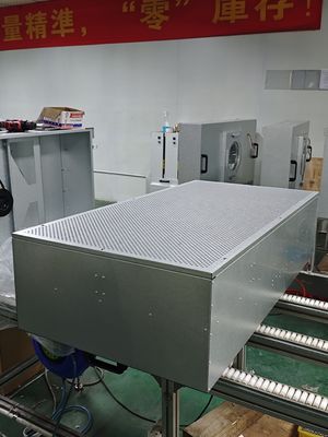 1220*620*350 mm Çalışma alanı boyutu LAMİNAR FLOW Çalışma istasyonu Galvanizli çelik çerçeve