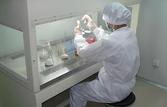 ZJNF Temiz Oda Seviye 1000 Hava Temizleme Ekipmanı Tozsuz Masaüstü Laminer Akış Kapusu